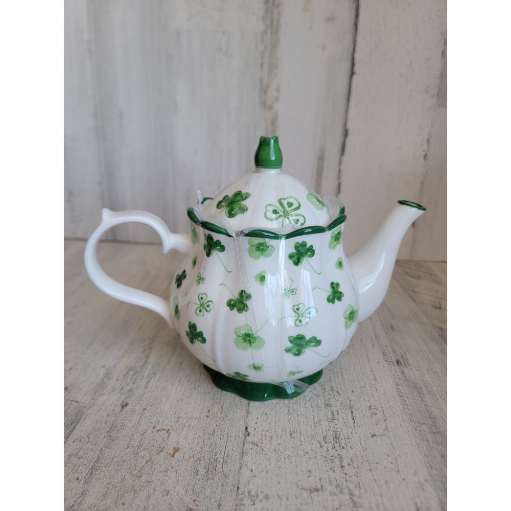 Grace teaware NEW teapot clover St Patrick's Day green white‎ unique